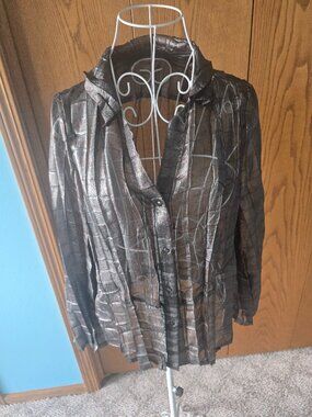 Babette Silver Metallic Diaphanous Snap Blouse NWT Small